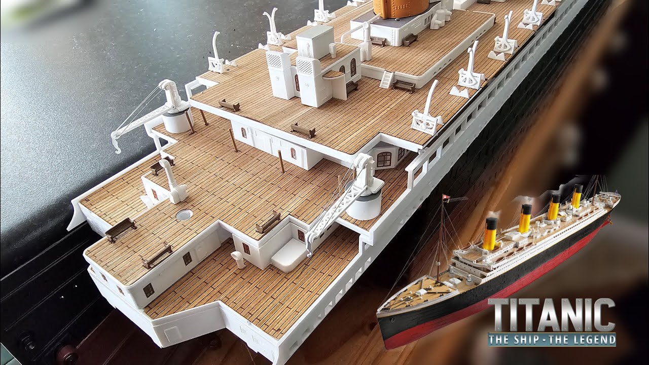 Agora Models Build the RMS Titanic - Pack 17 - Stages 93-98