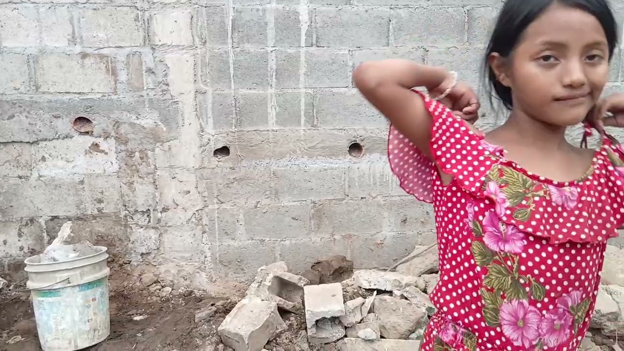 Poco a poco vean como va quedando el muro de limpio 
