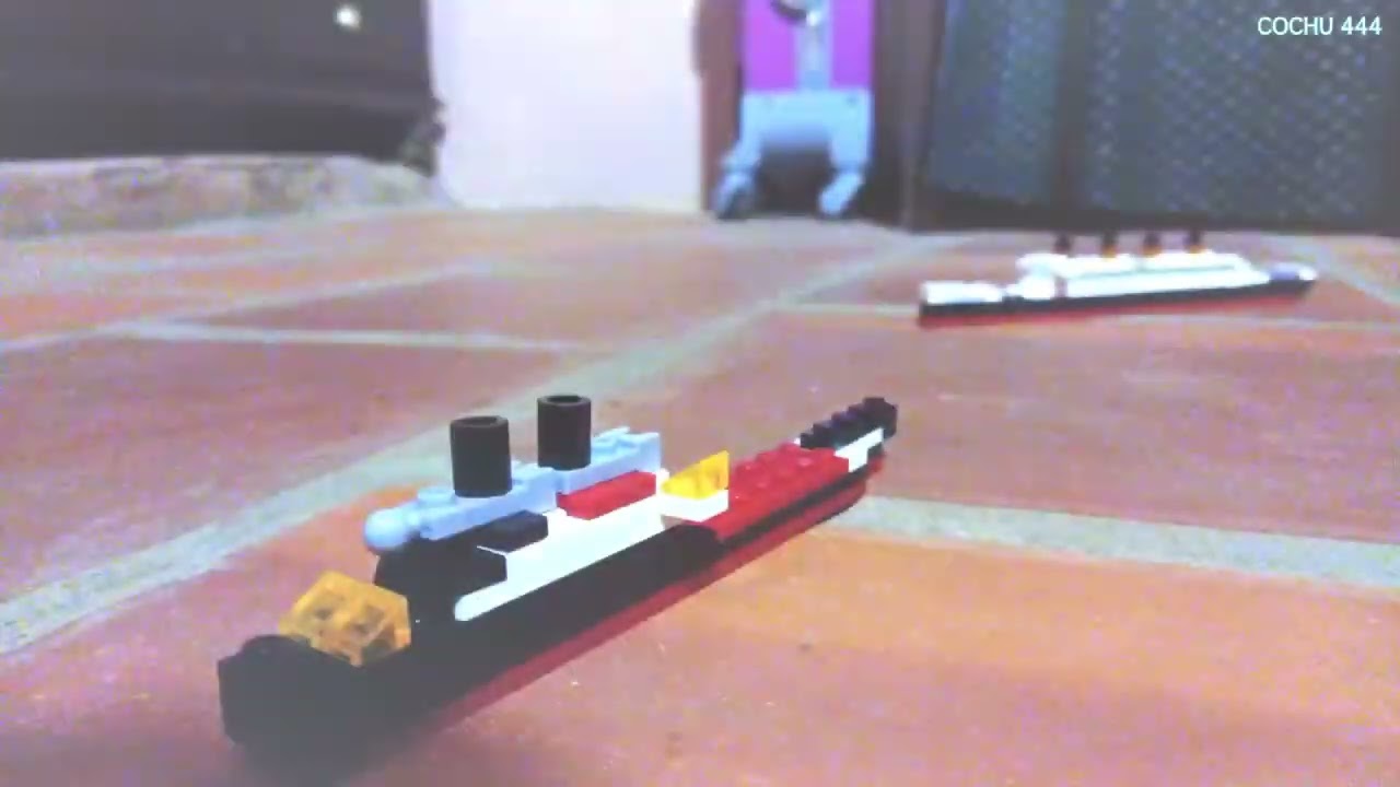 Sinking ships LEGO stopmotion animation. by Cochu 444 and Axel 555