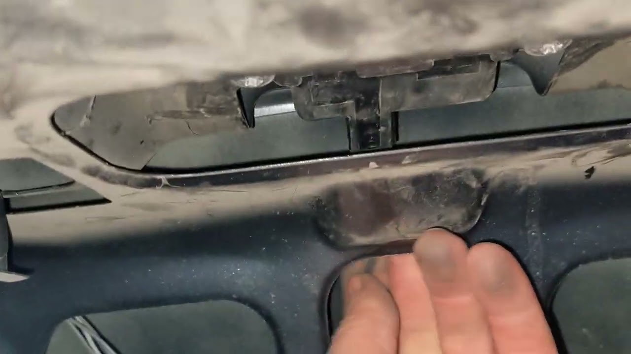 Не відчиняється багажник renault megane 2