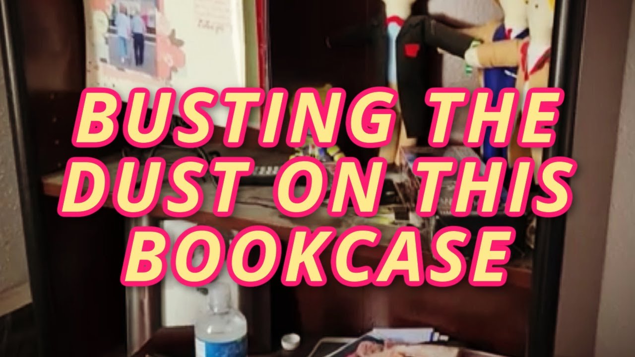 DECLUTTERING THE BOOKCASE | There Was So Much Dust! | Let's Display My Doctor Who Dolls