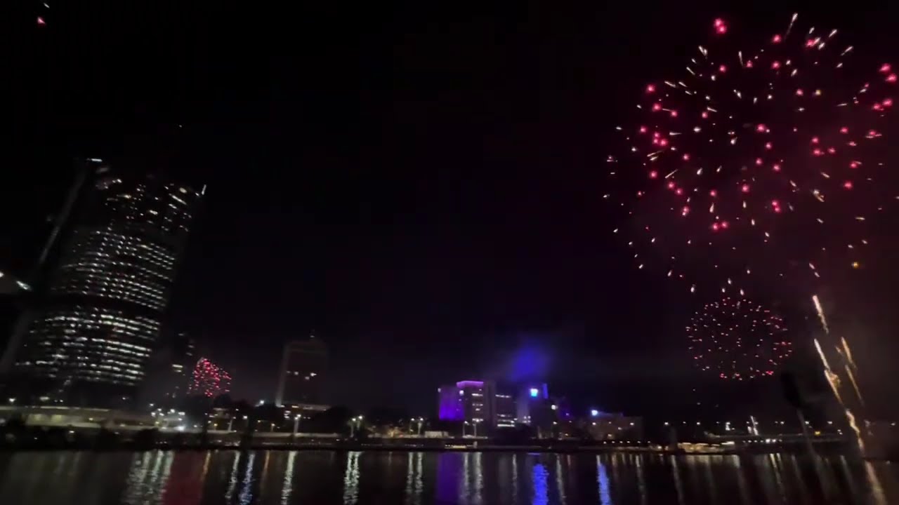 Fireworks at Brisbane Riverfire 2024