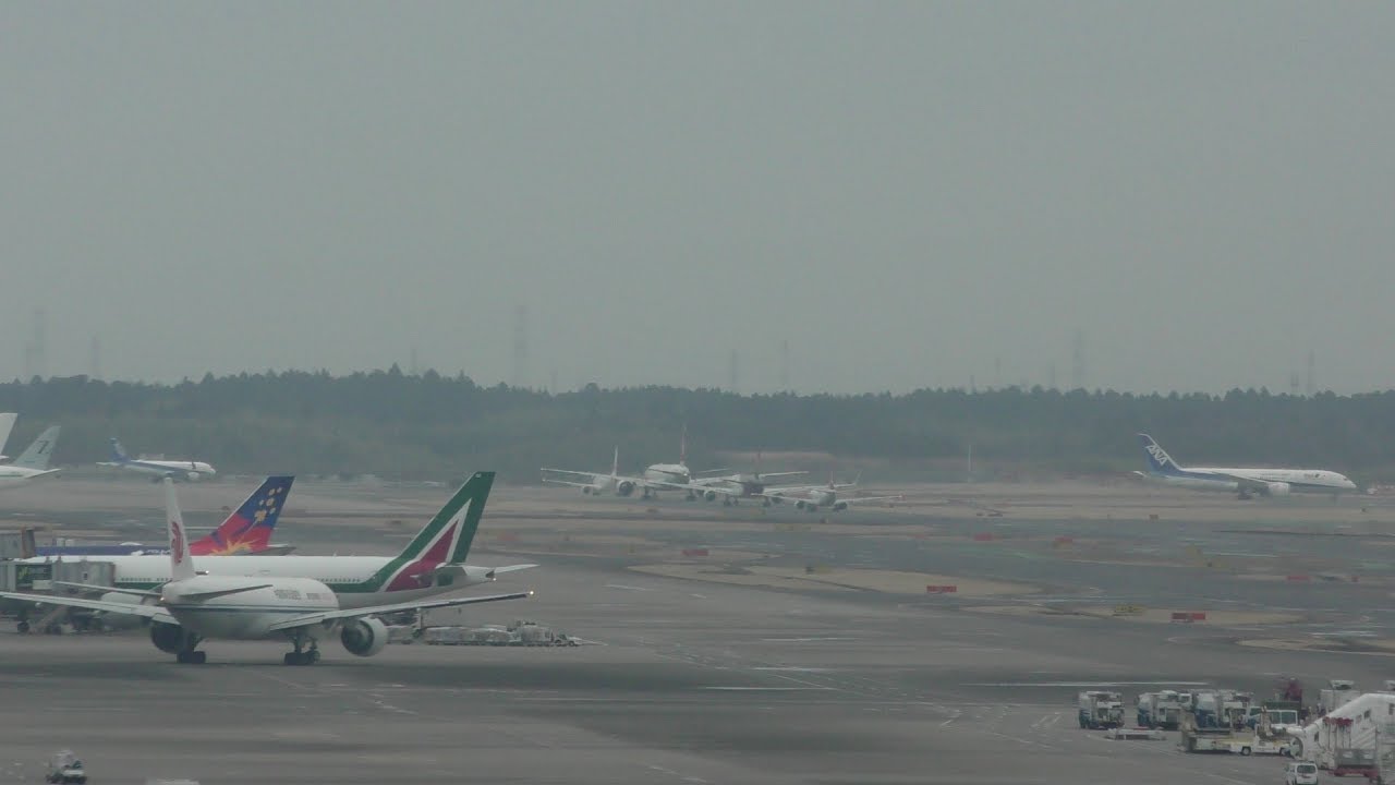 Tokyo Narita Airport LIVE Mostly Static Cam till 7pm JST then new cam