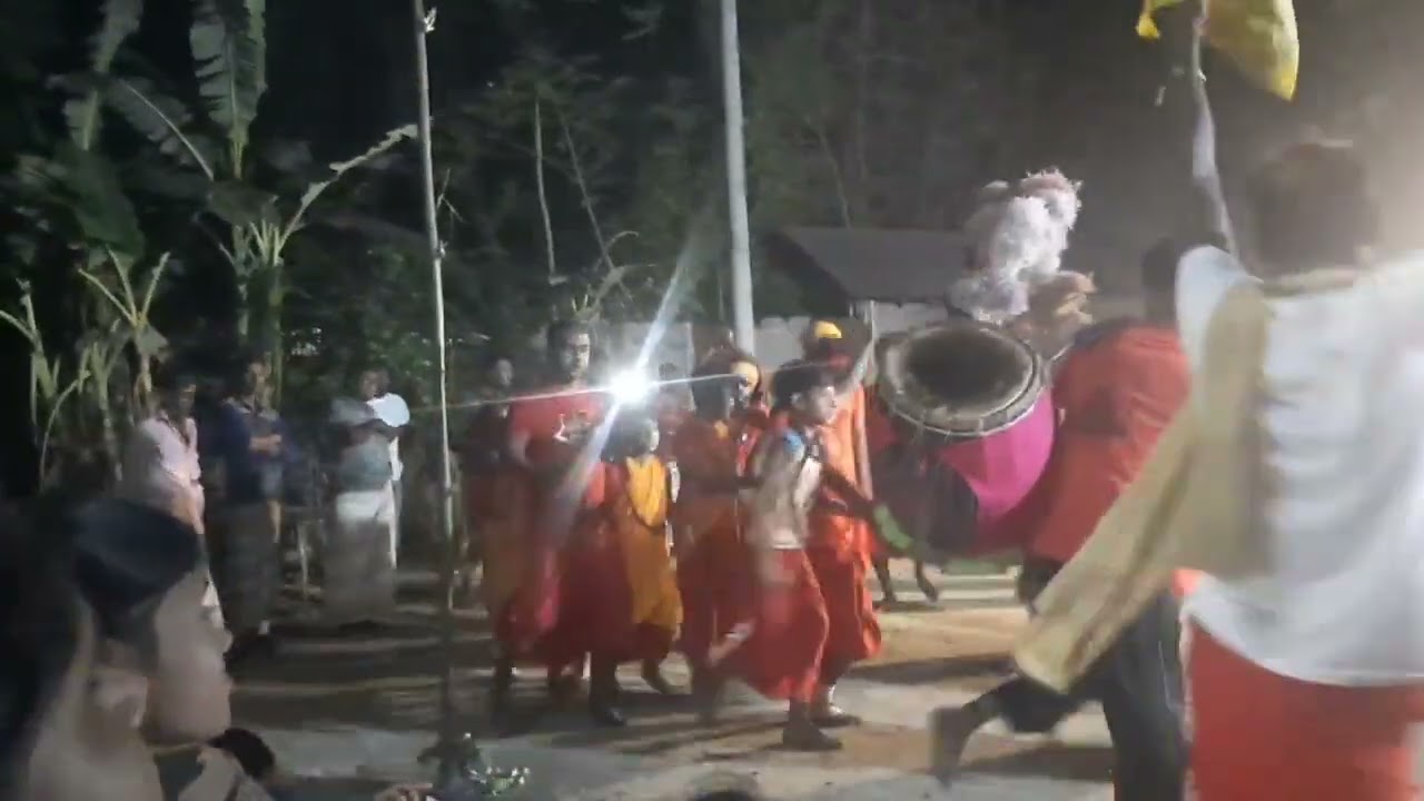 আগুন ভাঙা পাবনা দাপুনিয়া শ্রী শ্রী কালাচাঁদ বাবা আকরা তোলা মন্দির 🕉️🔱🔱🔱🕉️🕉️🕉️