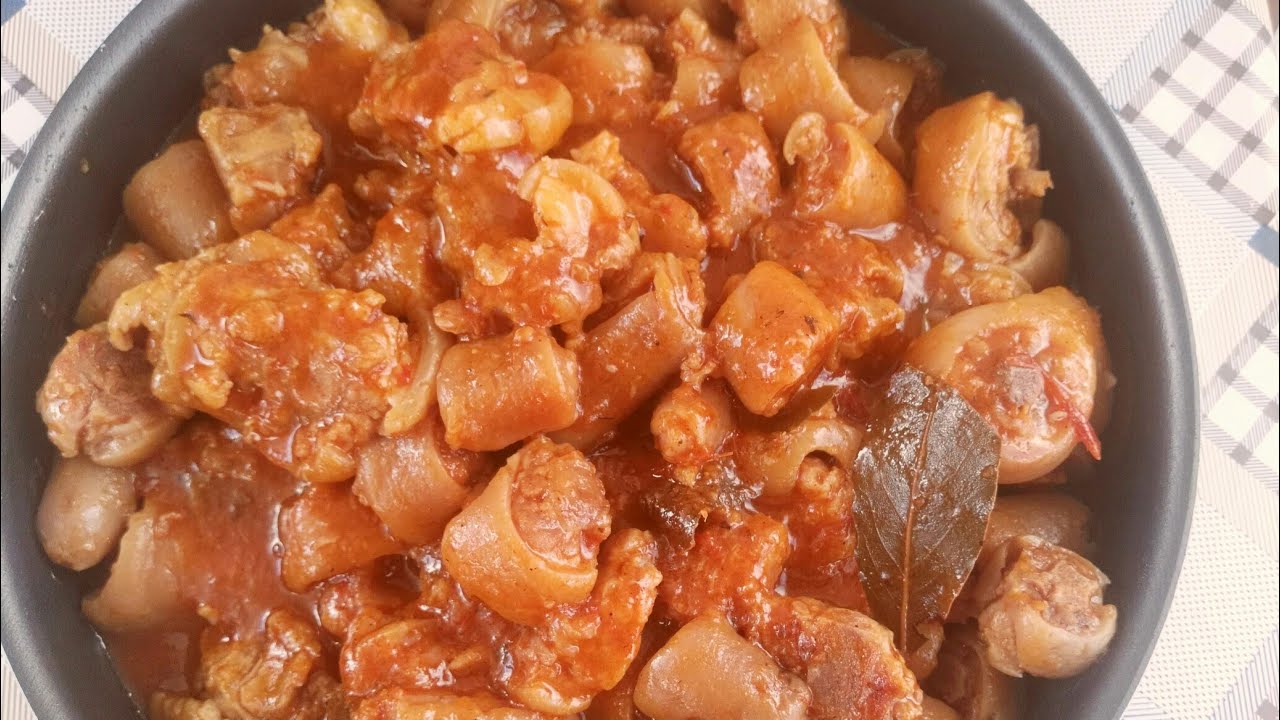 RABOS DE CERDO.( Receta de mi abuela)