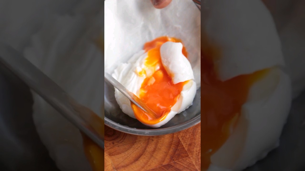 How to Poach an Egg LIKE A CHEF