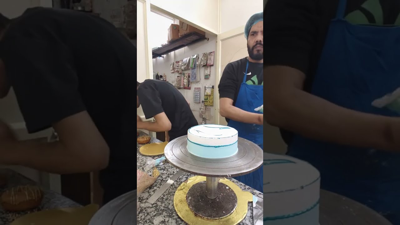 Cakes.by.design  is live!