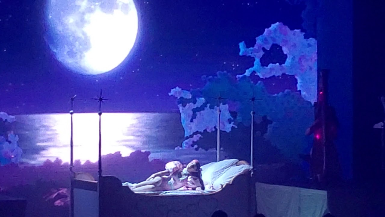 Melanie Martinez- High School Sweethearts Live @ The Orpheum Theater