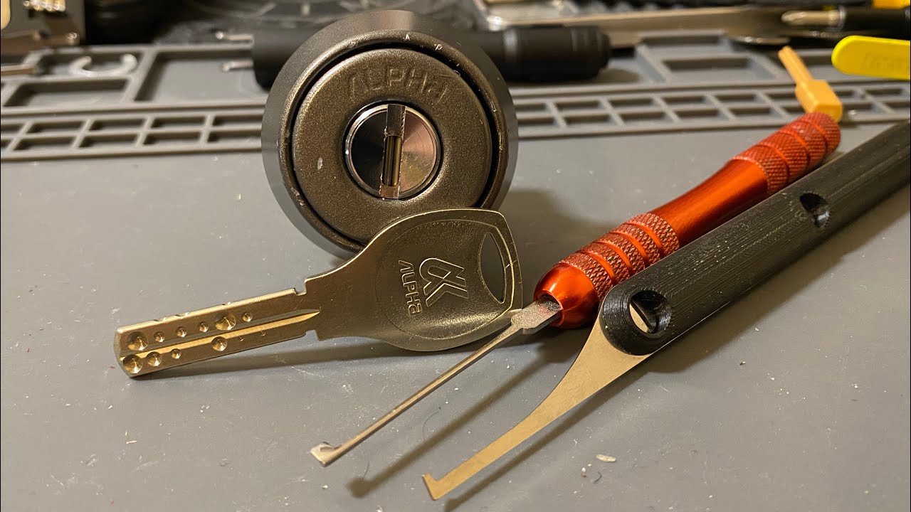 Alpha Frost Picked (16 pins in 3 rows)