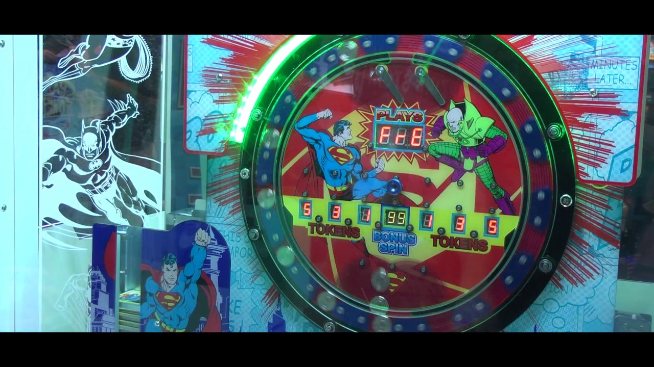 DC Superheroes Card Pusher - ANDAMIRO - IAAPA 2016