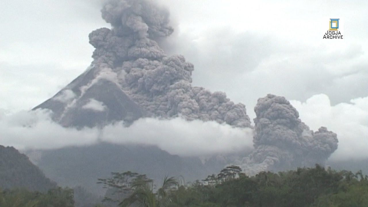Jogja Archive | DETIK-DETIK ERUPSI VERTIKAL MERAPI