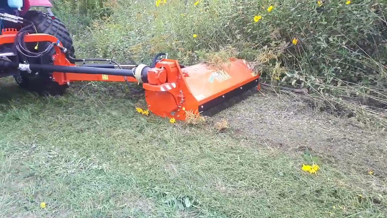Kosiarka tylno-boczna marki TIERRE model TCL JUNIOR SUPER 160
