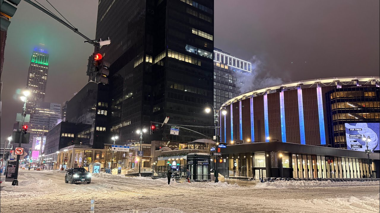 Manhattan NYC Night Snow Storm Walk ❄️ Winter Storm Fern Blankets Midtown Streets Today 4K