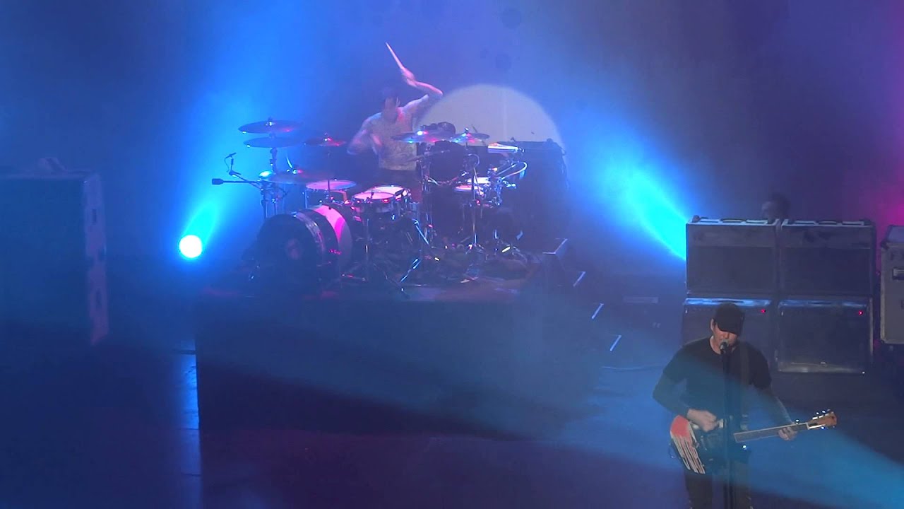 blink-182 - Down (Live at The Wiltern 11/11/13)