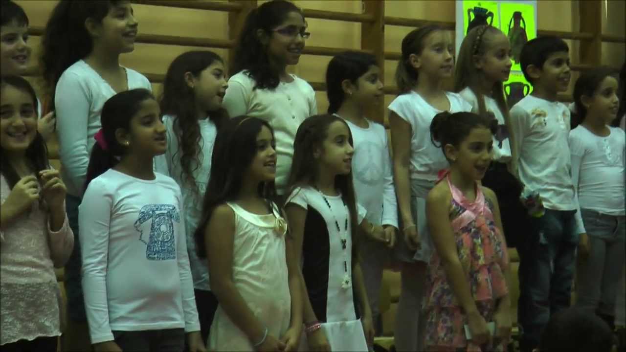ניצן דאי במקהלה 01 - מסיבת חנוכה 2014