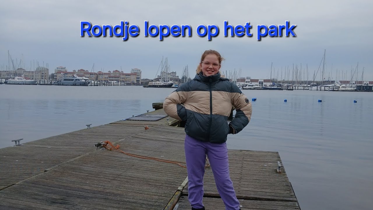 Yara geeft een rondleiding. Center Parcs Port Zelande