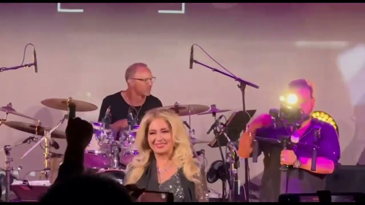 Leila Forouhar concert, Brisbane, 2022