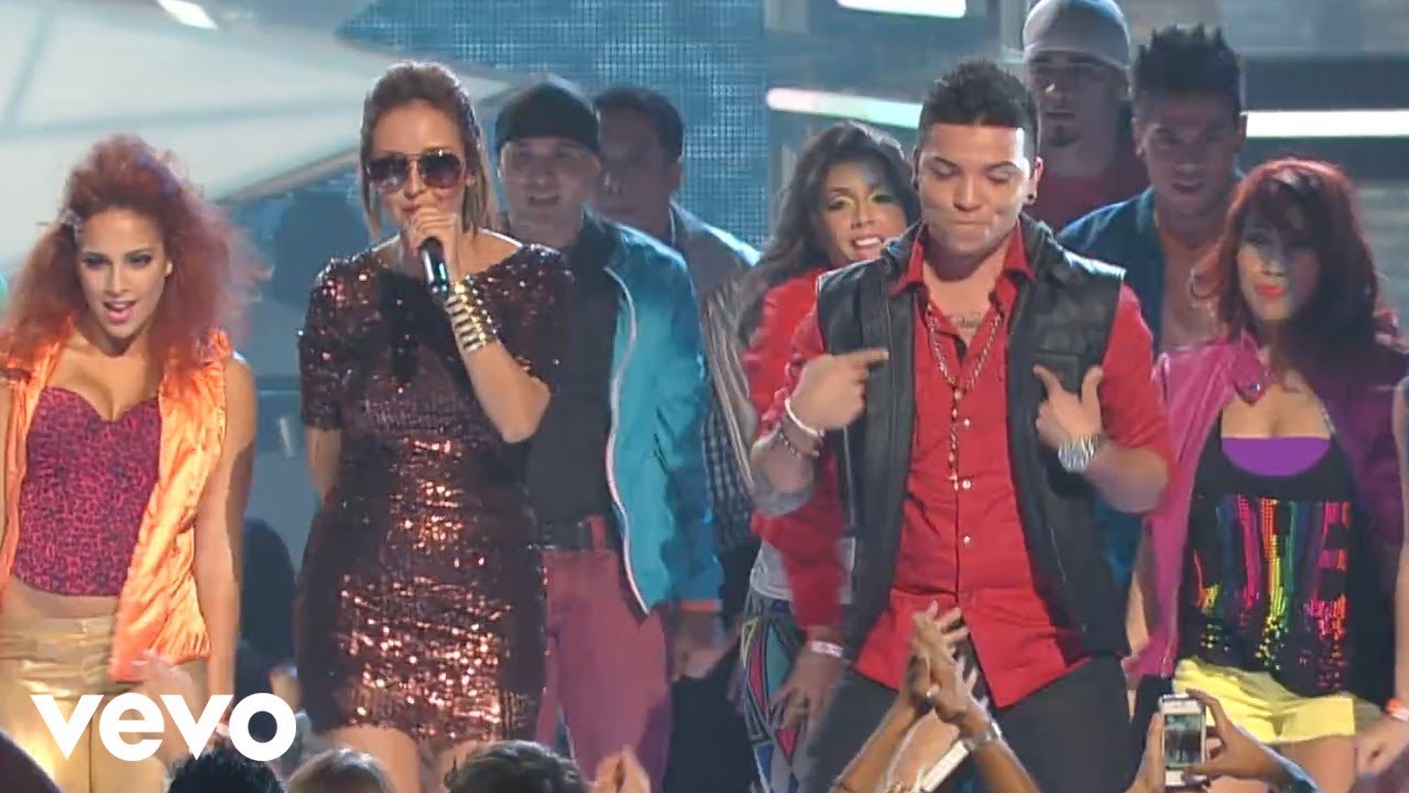 3BallMTY - Besos Al Aire (Premios Juventud 2012) ft. América Sierra, Smoky