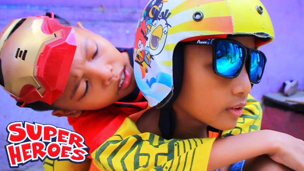 Parodi Lucu!!!Superhero Pergi ke Dokter | Drama mainan Dokter-Dokteran Little Princess Rara