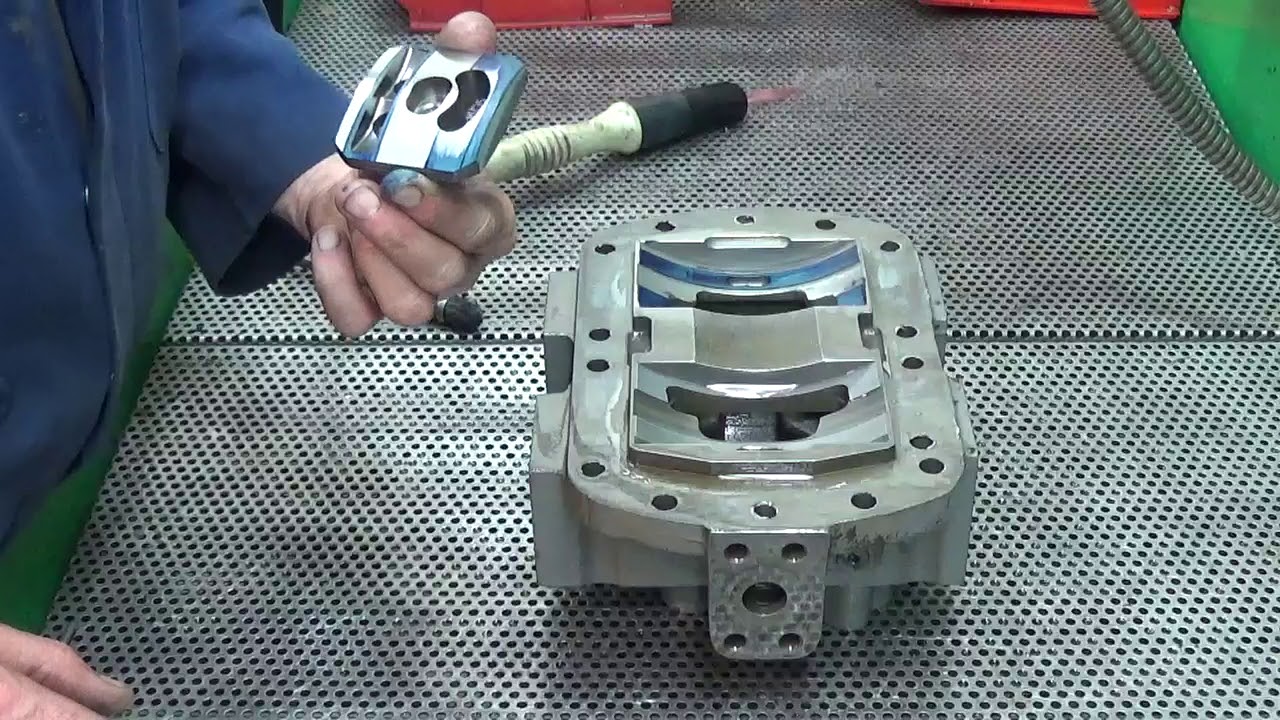 C.J. Plant Limited - Uchida Rexroth A8V59ESBR Hydraulic pump strip clean and rebuild.