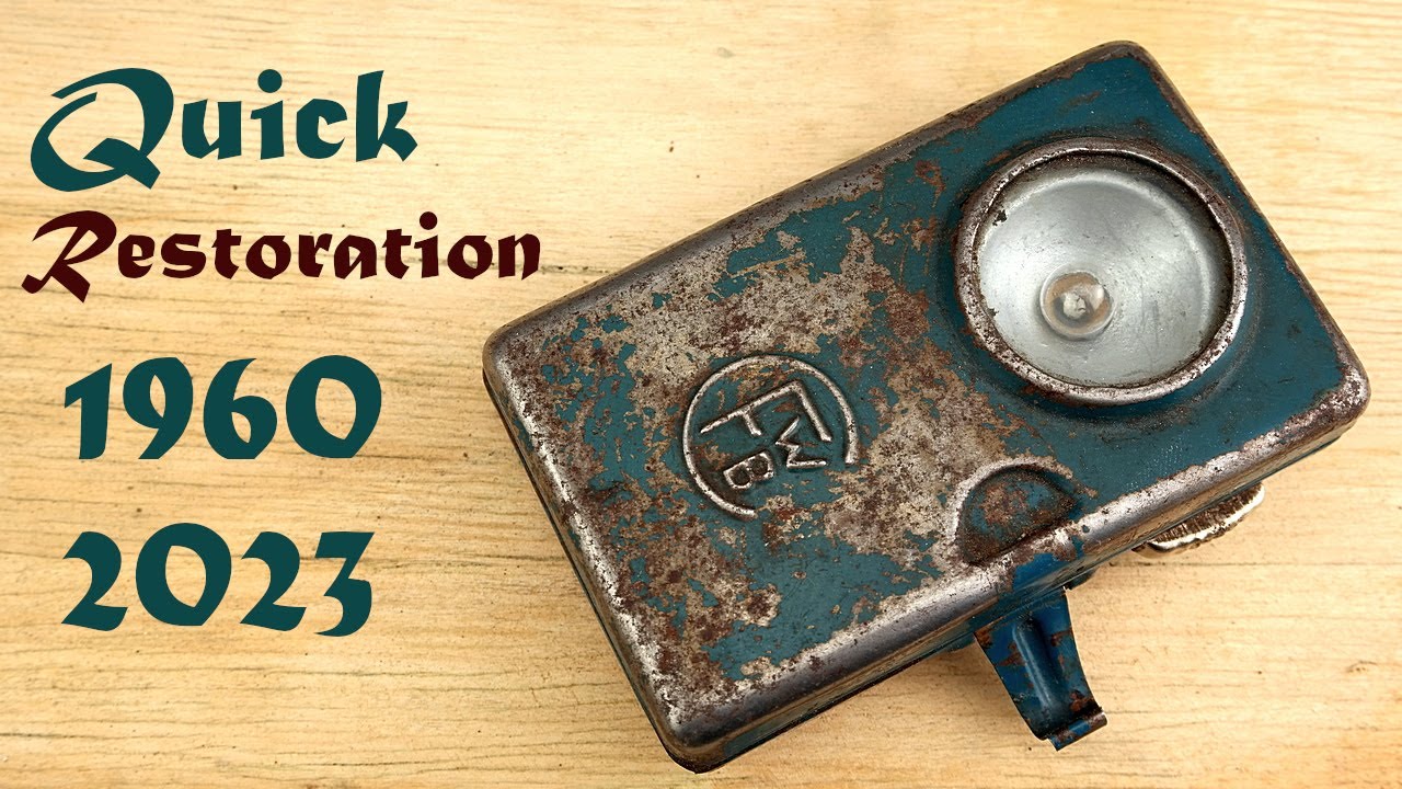 Old rusty flashlight - Restoration