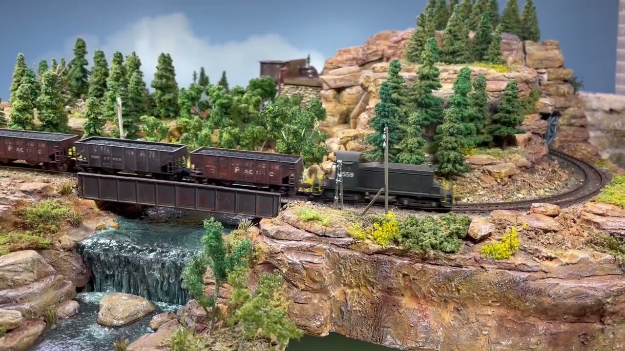 N scale mini layout