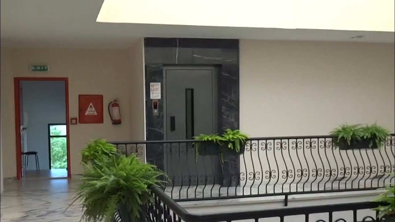 2012 Limit traction elevator @ Sunpark Garden Hotel, Alanya, Turkey.