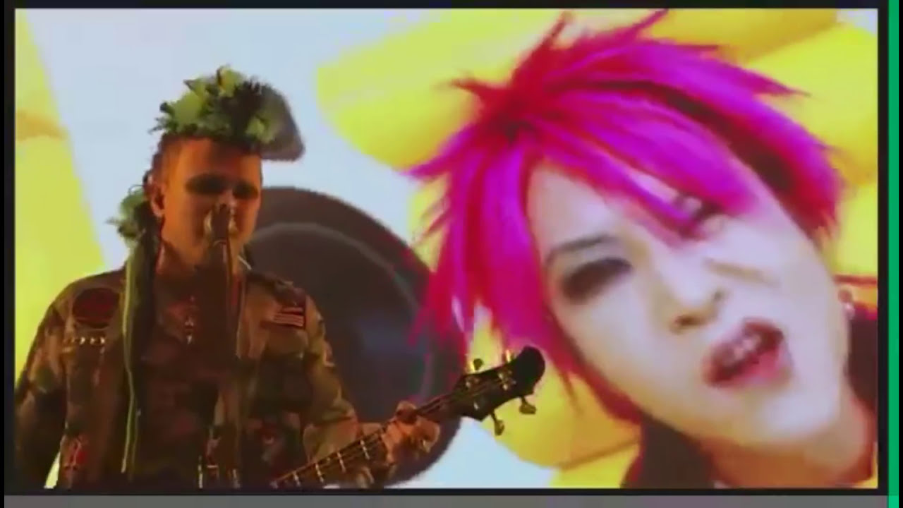 hide with spread beaver①
