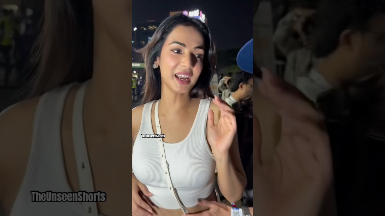 Sonal Chauhan🔥🤍looks absolutely stunning at Enrique Iglesias concert|The Unseen #enriqueiglesias