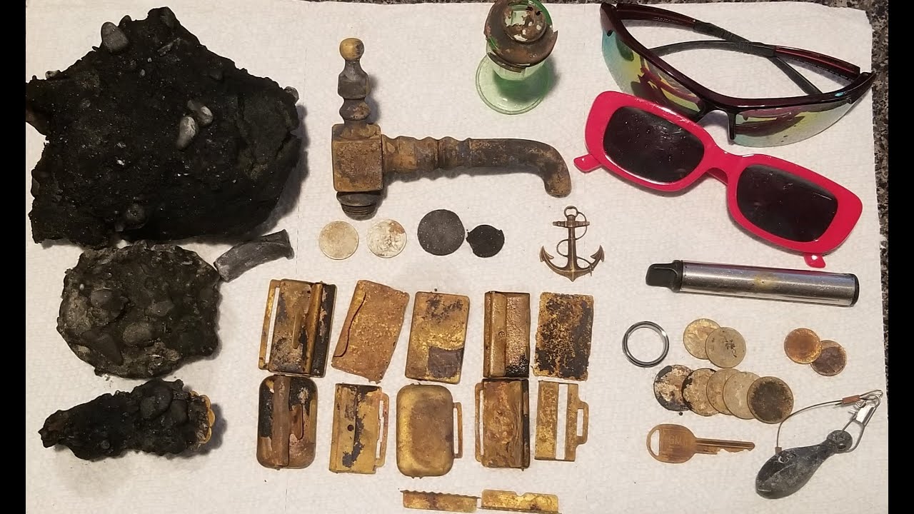 Scuba Diving / Metal Detecting a 100+ Year Old Diving Tower- Deus 2 Detector