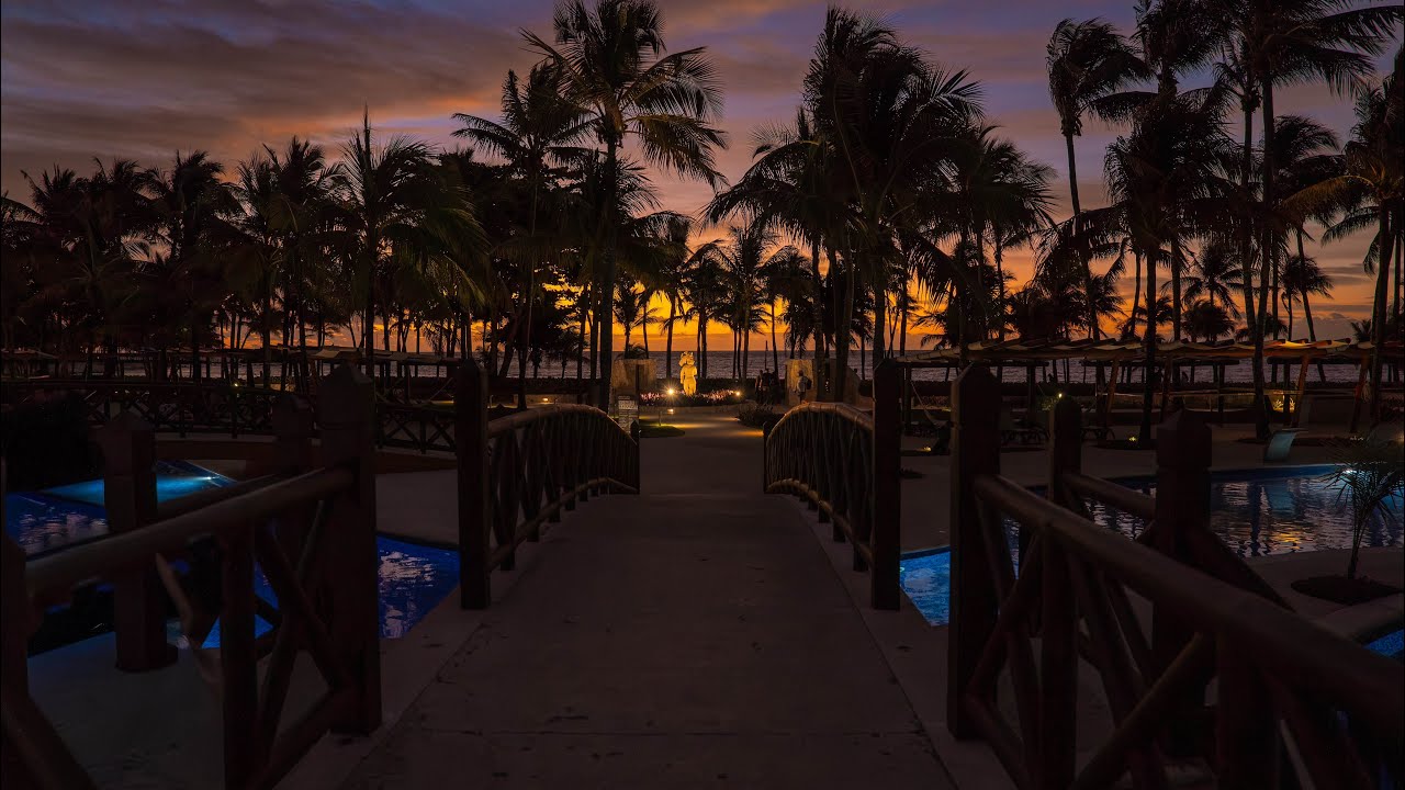 Barcelo Maya Beach Resort (AJ Becht Media)