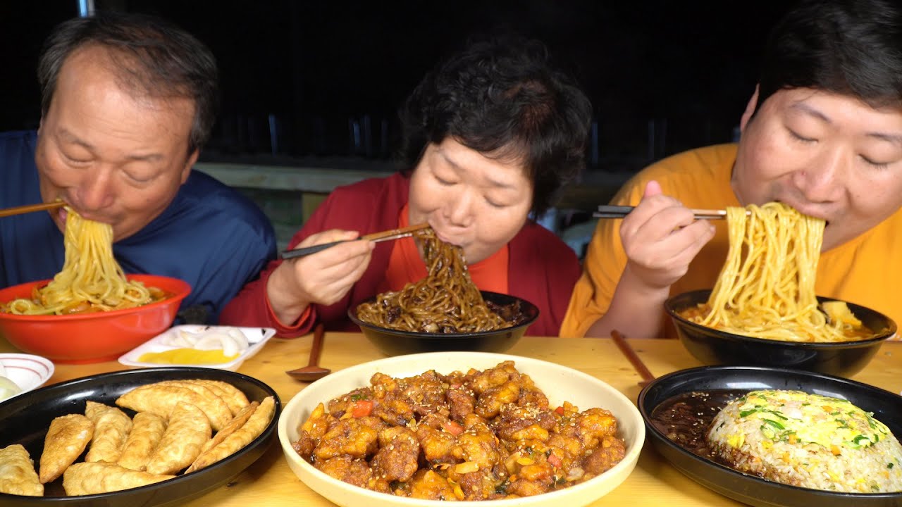 중식세트 먹방!! 짜장,짬뽕,깐풍기,볶음밥에 군만두까지~ (Chinese foods set) 먹방!! - Mukbang eating show