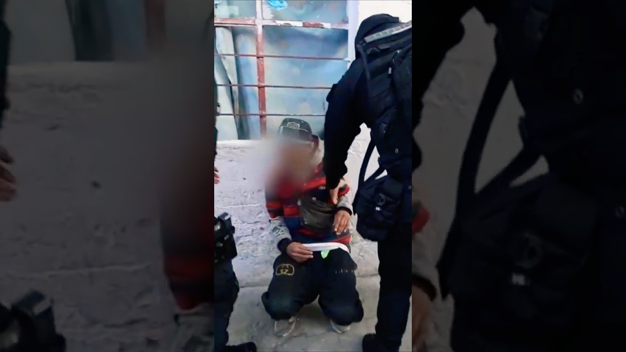 Este Dealer pens&oacute; que pod&iacute;a burlar a la polic&iacute;a!!🚨😡 #comandantepioki #policiamexico #parati