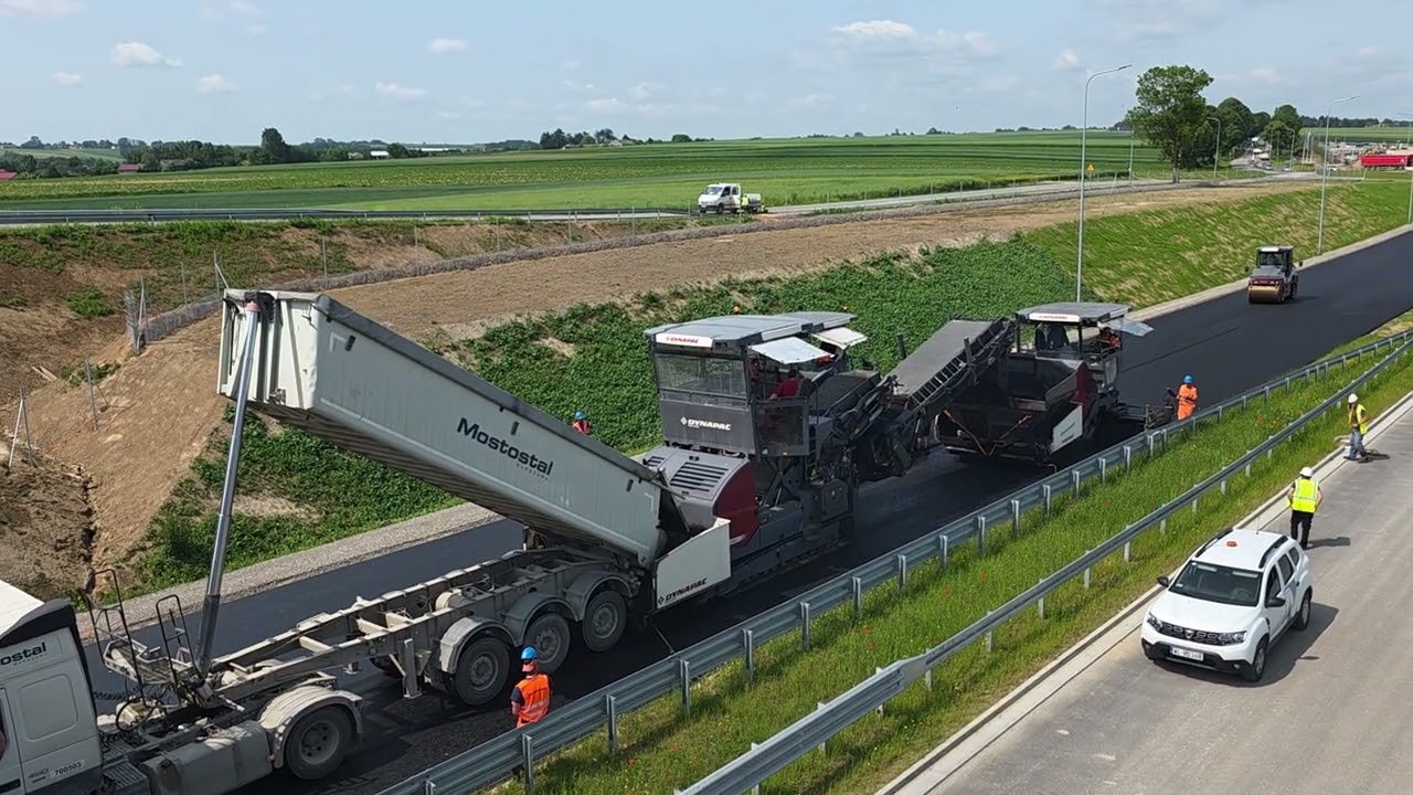 2025.06.05_S74 km 3+000   3+260  Warstwa ścieralna SMA