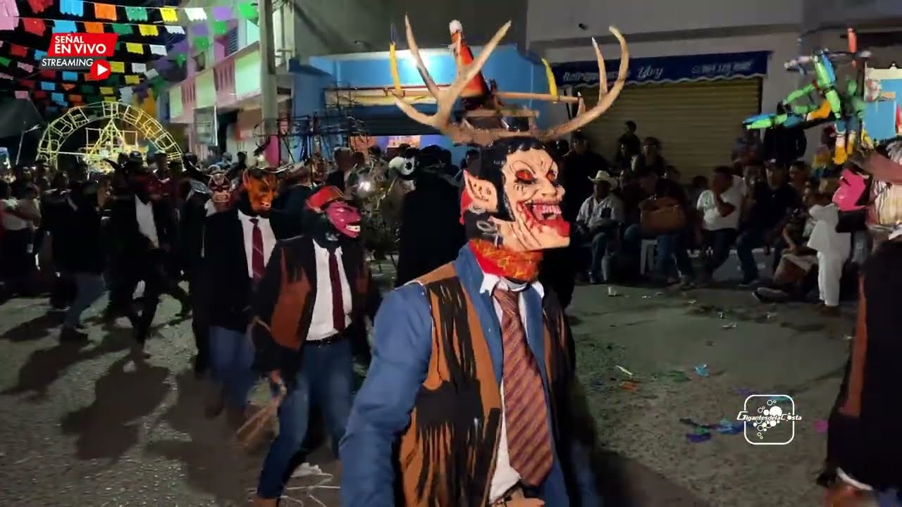Popurrí Son De Las Mascaritas - El Rey De Las Danzas Y Sus Diablos Unidos ( Gigantes De La Costa )