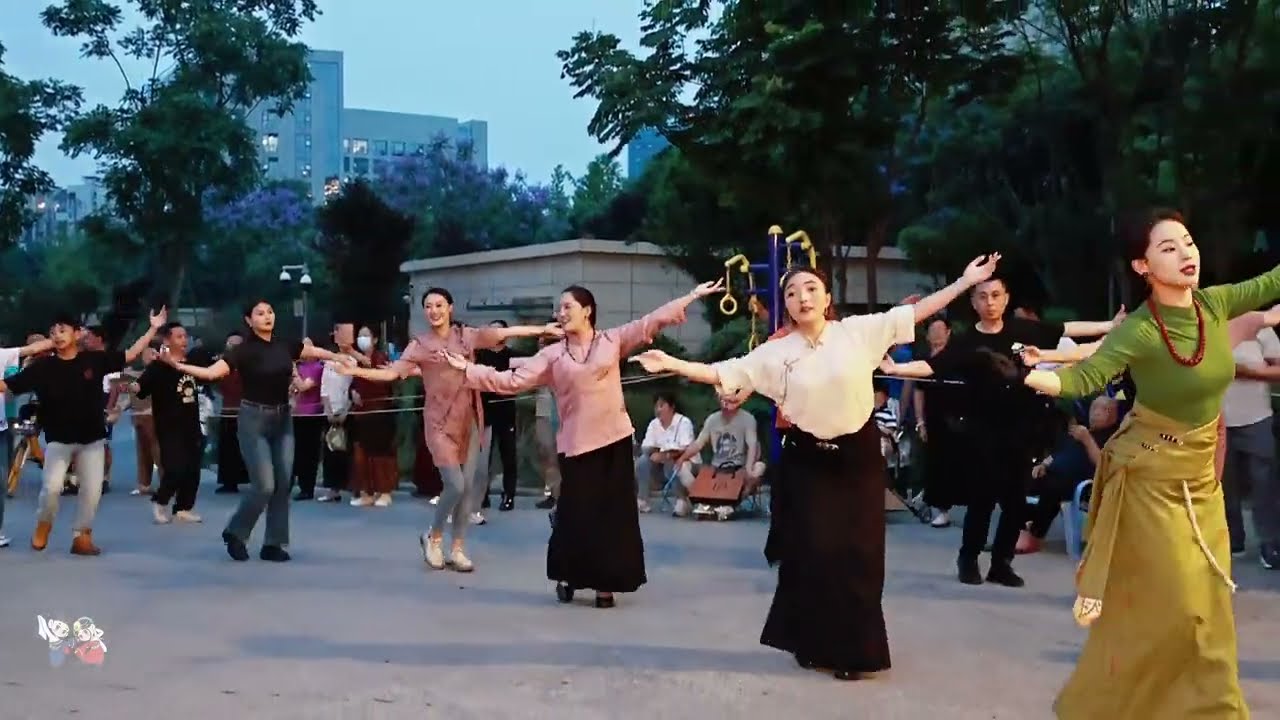 WengM танцовщиц, тибетск танец 