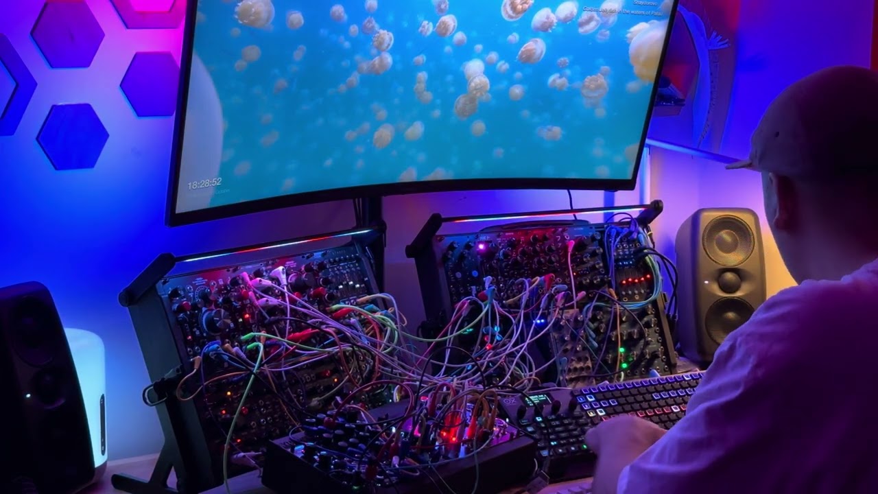 Atmospheric Live: From Broken Beats to Driving Groove – Warm Analog Modular Jam with OXI One MK2