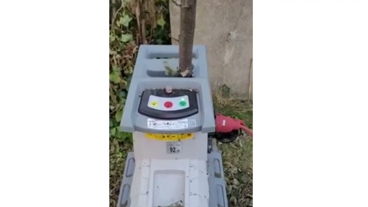 Test & Review: IKRA 81002880 ILH 3000 A | Leistungsstarker 3000 W Elektro-Häcksler