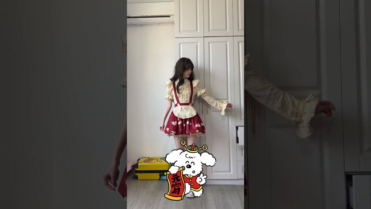 Magical Transformation: Chinese Girl Transforms into Adorable Lolita Fashion | Wardrobe Magic!