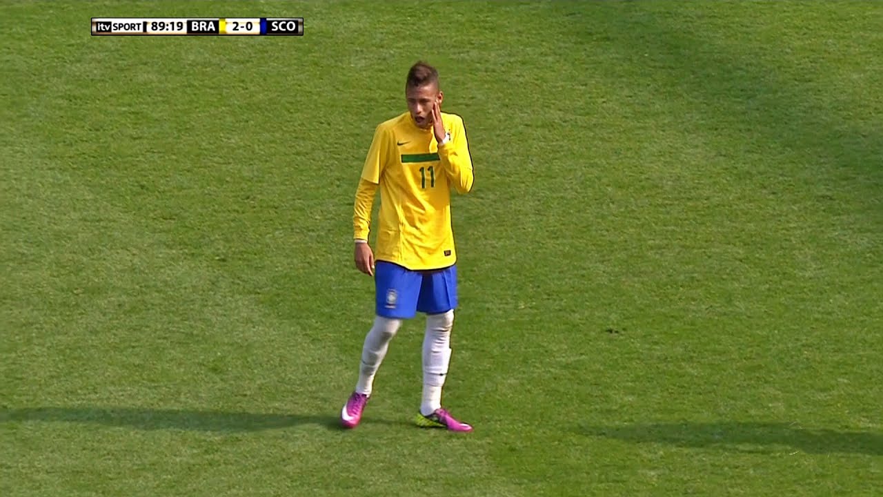 19 YEAR OLD NEYMAR SHOCKING THE WORLD WITH HIS TALENT