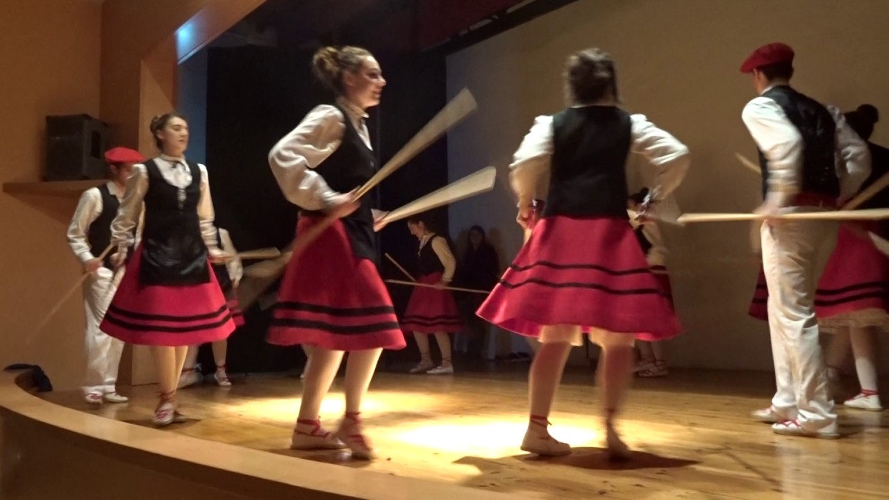 Makil dantza: Javierada 2017. Colegio Reparadores Puente La Reina