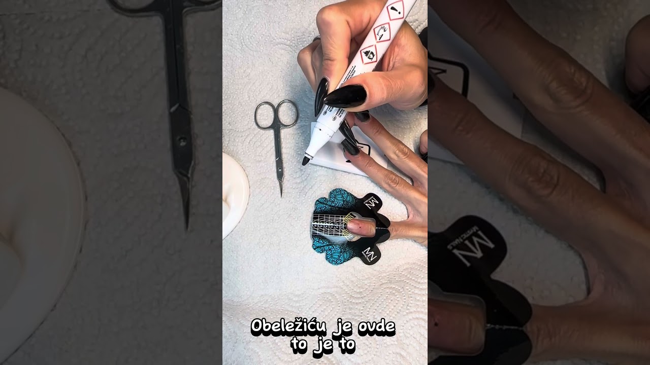 Ukrajanje šablona, izlivanje badema💅✨ #foryou #nails #nailartvideos #nailinspo #4you