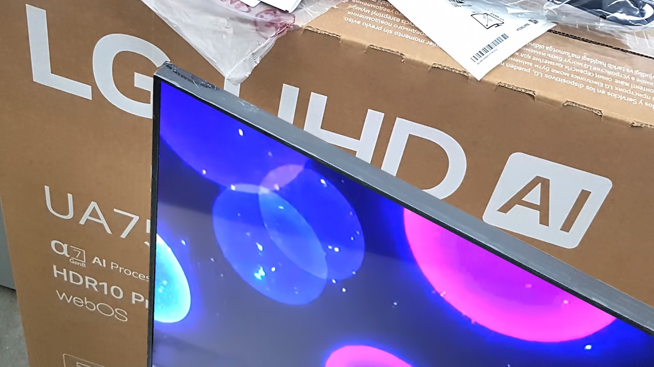 LG UA7500 Unboxing, Setup + 4K HDR Demos