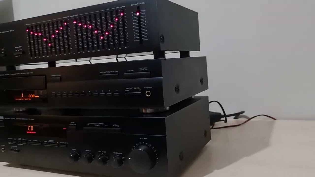 YAMAHA RX-385 & CDX-480 & EQ-70