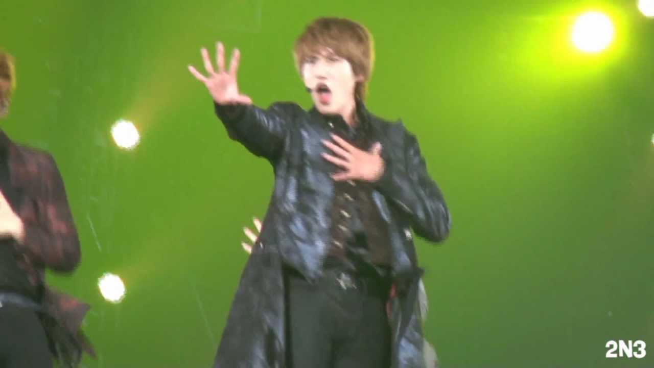 111120 SuperShow4 'A-Cha' (kyuhyun Ver.)