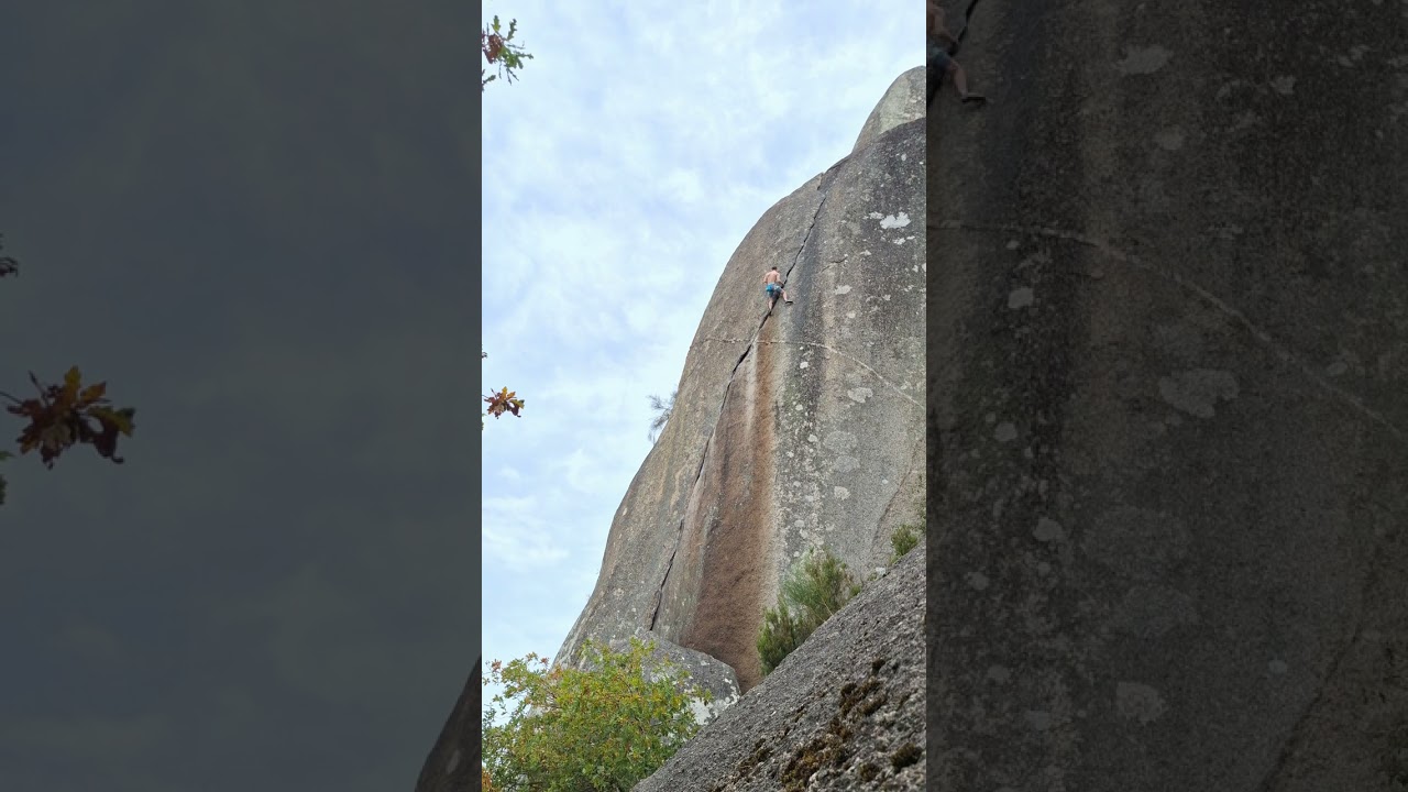 Oeste del primer risco L2 (7b). Faro de Budiño, sector Calavera #climbing #escalada #rockclimbing