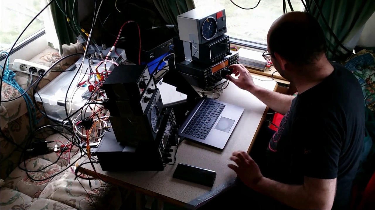 SO2R RADIO SHACK EI8GQB EI7T (ex EI1A) ON4EI