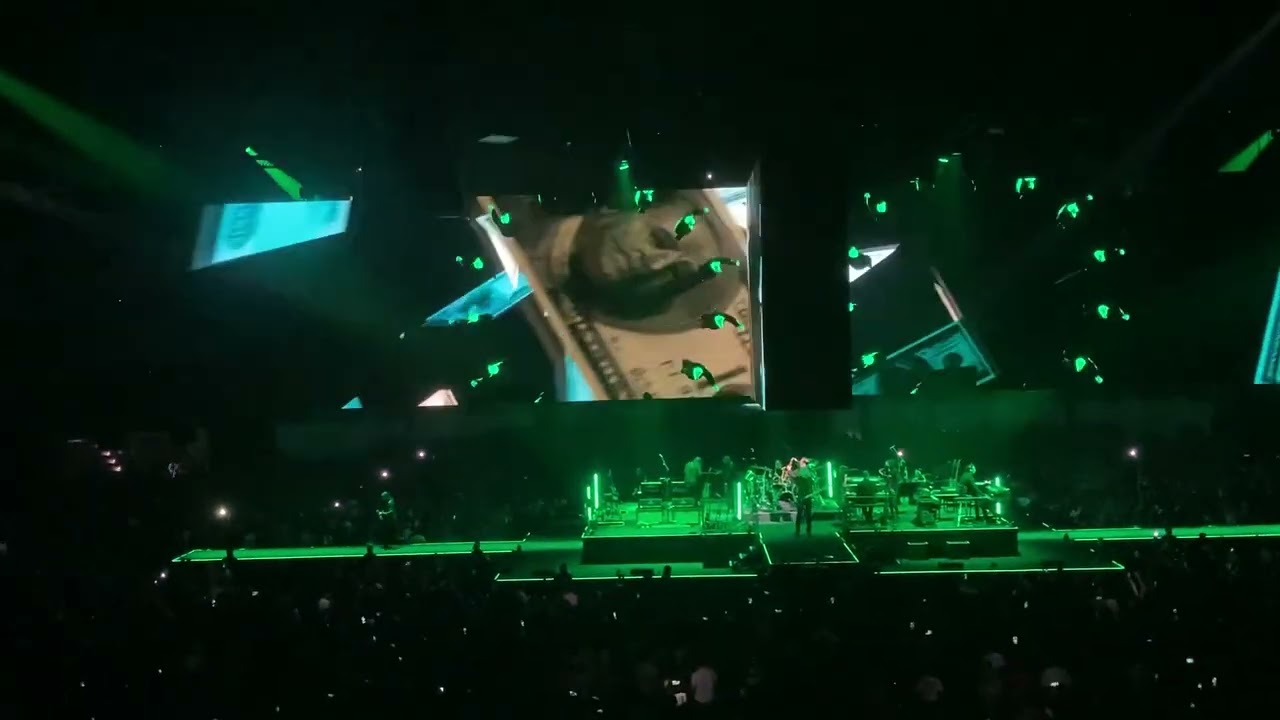 Roger Waters - Money (Live From Mexico City) October 15, 2022