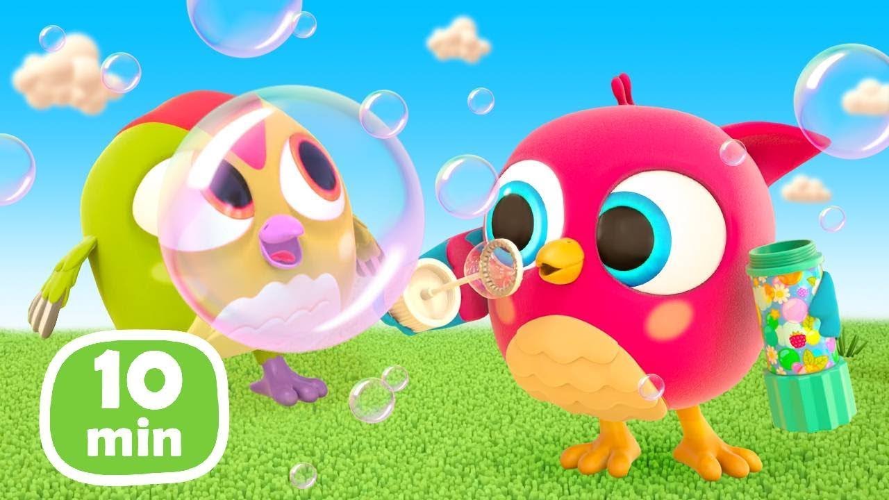 Le bolle di sapone e una barchetta giocattolo. Giochi con Gufetto Hophop. Cartoni con gli uccellini