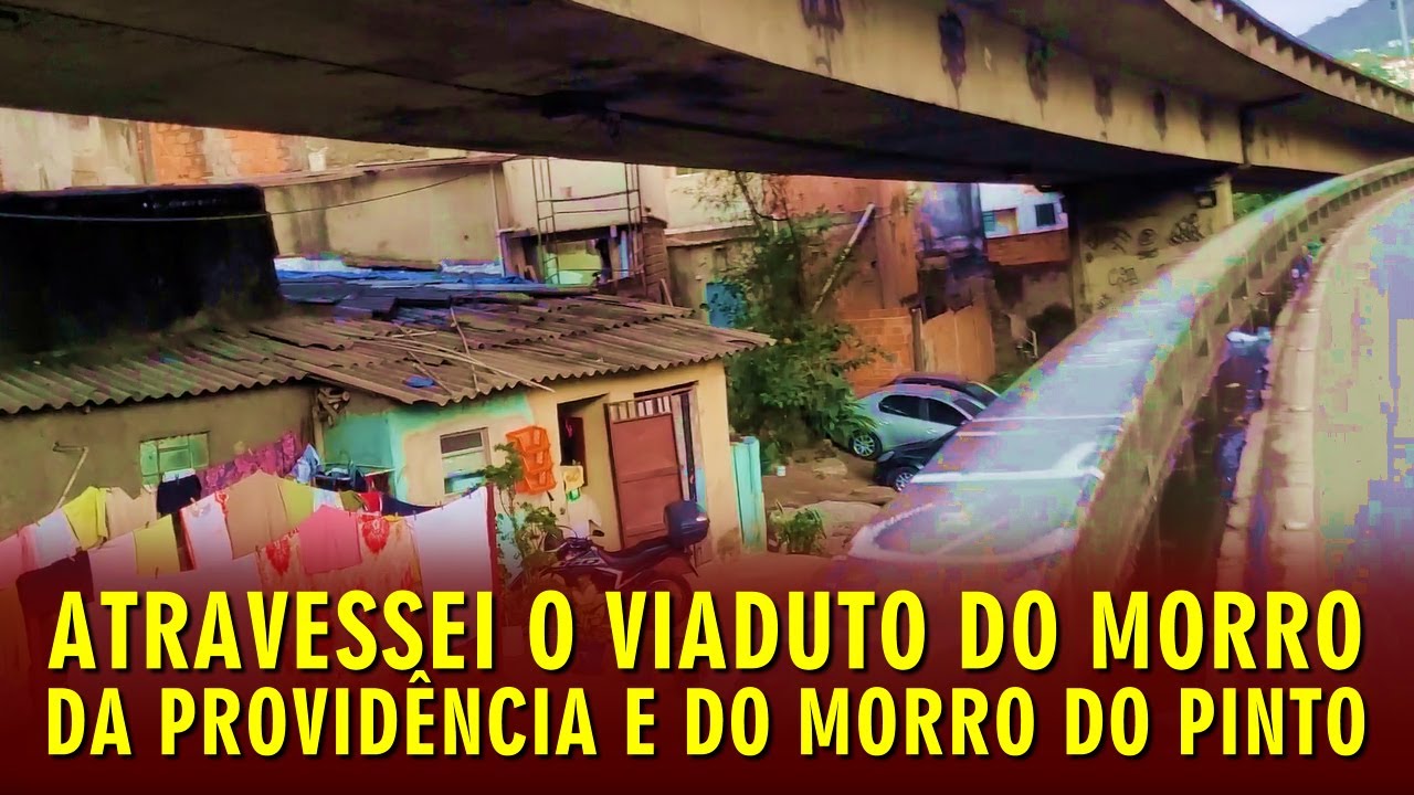Atravessei andando o viaduto que corta a Comunidade da Providência e o Morro do Pinto no centro